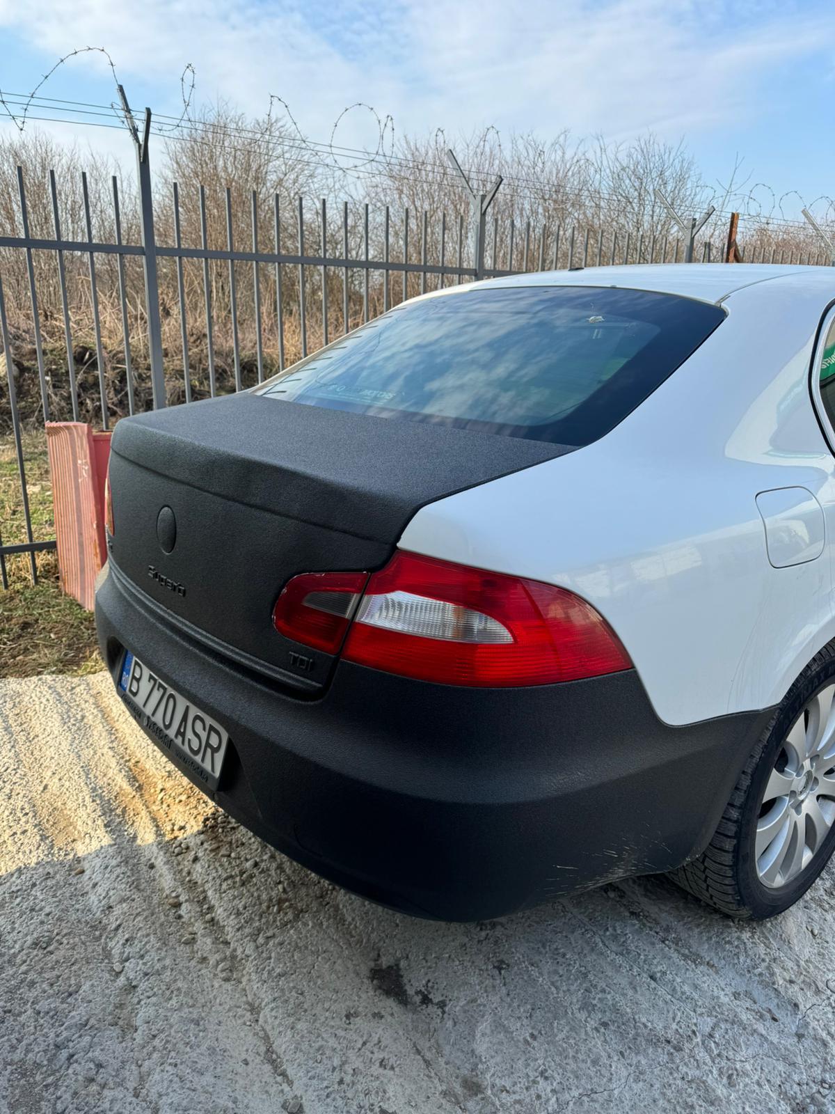 Lucrare Bullet Liner