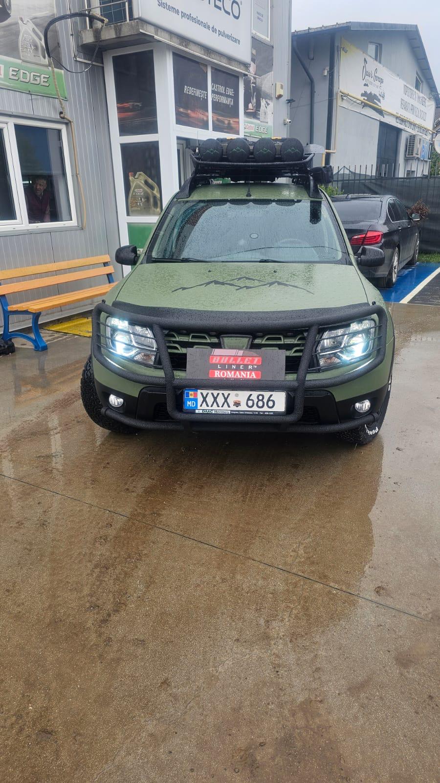 SUV protejat pe zonele expuse, reprezentativ pentru proiecte auto de zi cu zi.